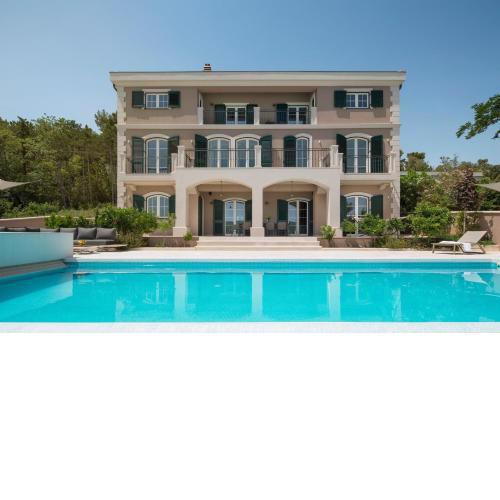 Beautiful Villa Veglia Palace