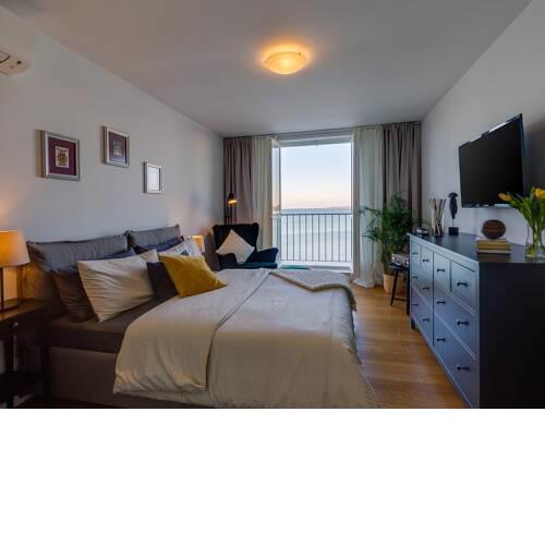 Bella Vista Premium Apartment