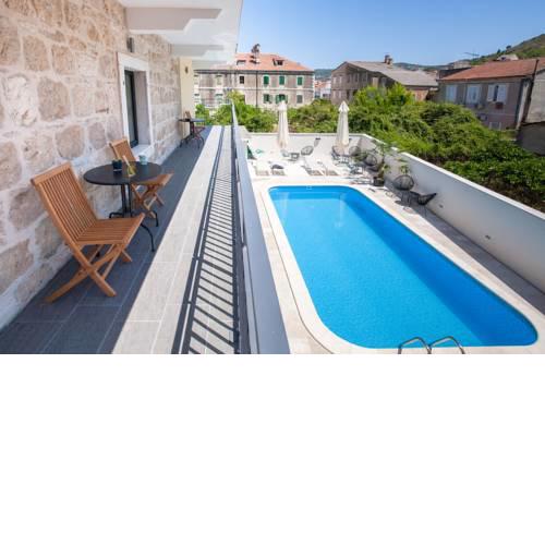 Bella Vista Suites