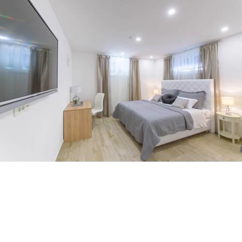 Best location Rooms
