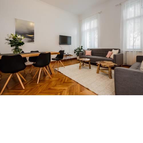 Best Luxury apt in Zagreb for 16 ppl and parking !