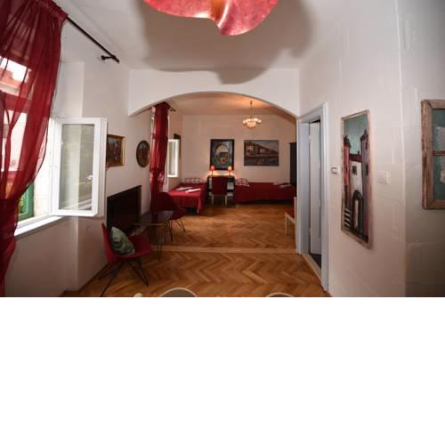 Bibi Apartments