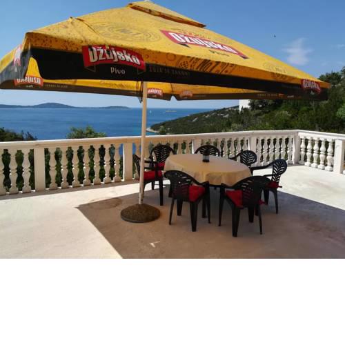 Big and beautifull apartment near the sea