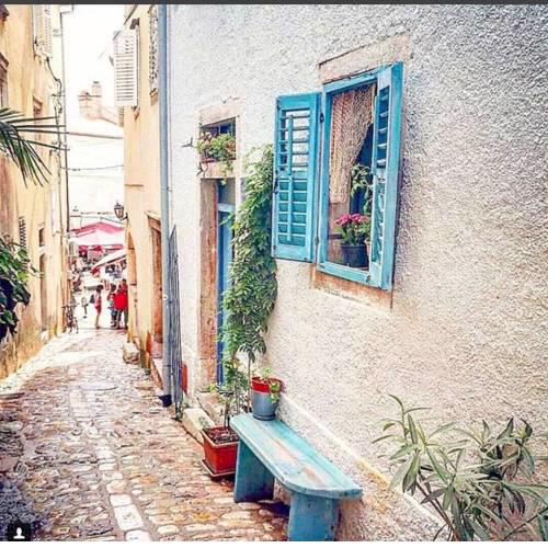 Blue Bench Krk