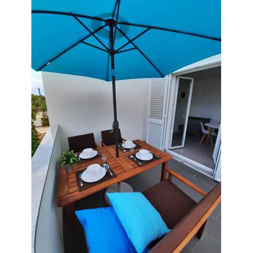Blue Sunrise Apartment