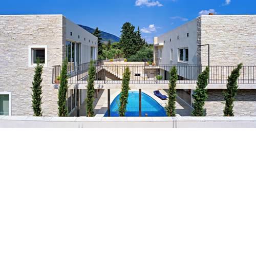 Bol Villa Sleeps 12 Pool Air Con WiFi