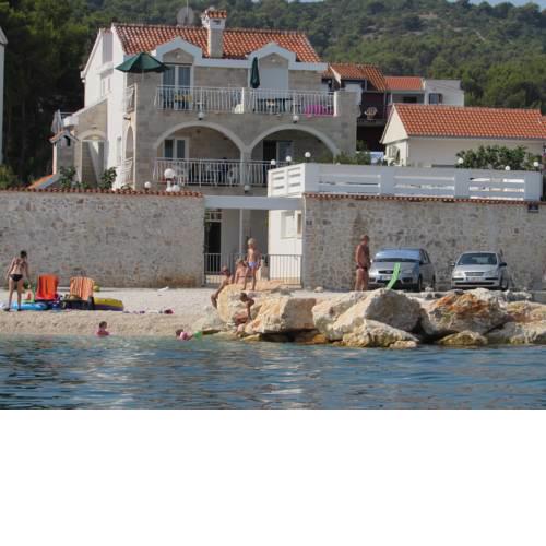 Bonacic Palace