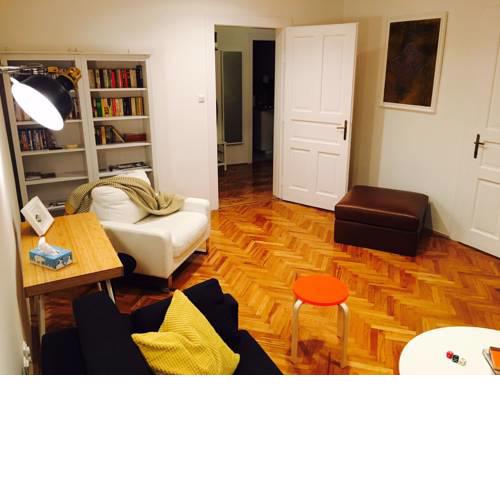 Bond Apartment