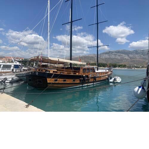Botel Anna Marija Split
