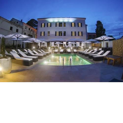 Boutique Hotel Dolphin Suites