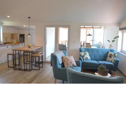 Brand-new 3-bedroom apartment near the beach