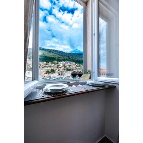 BRAND NEW apartment with Old Port view- Mala Vrata
