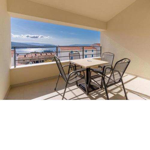 Breakaway Apartment