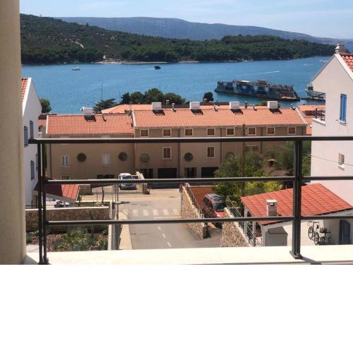 Breakaway Apartment