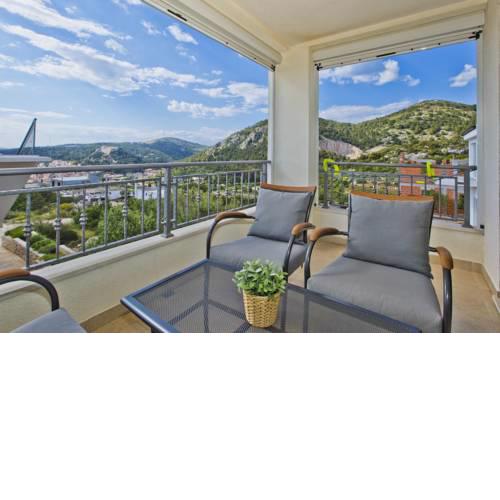 Bright, stylish apartment +Parking