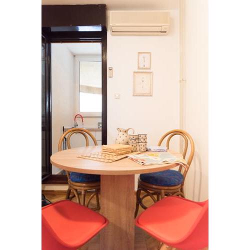 BUDGET FRIENDLY| 2 BD | CLOSE TO BEACH