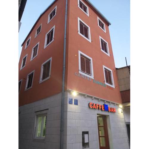 Buffet M Apartments and Rooms Obrovac