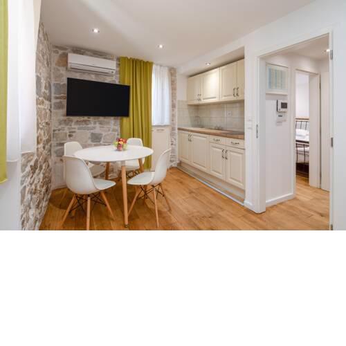 C - beautiful modern apt in the heart of Split
