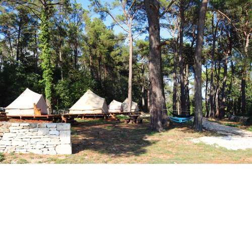 Camp 'Dvor' bell tent accommodation