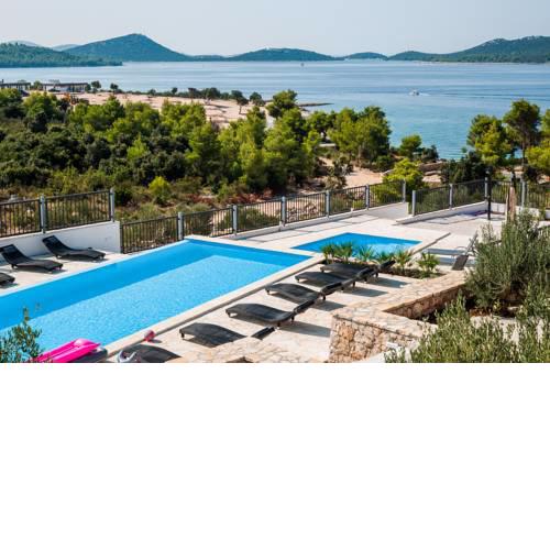 Camp Panorama with pool