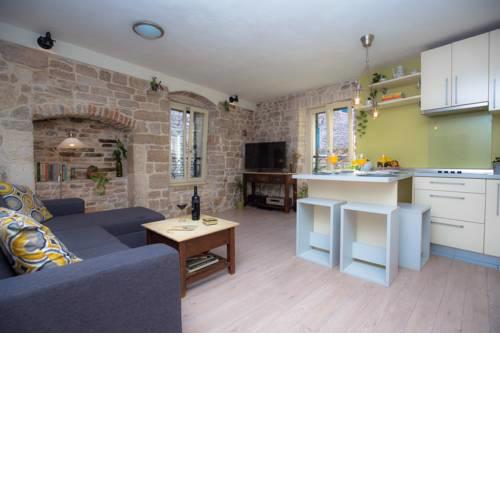 Cannons Apartment