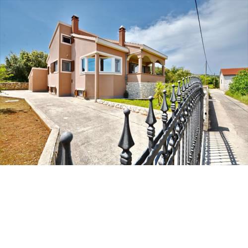 Captain's Villa