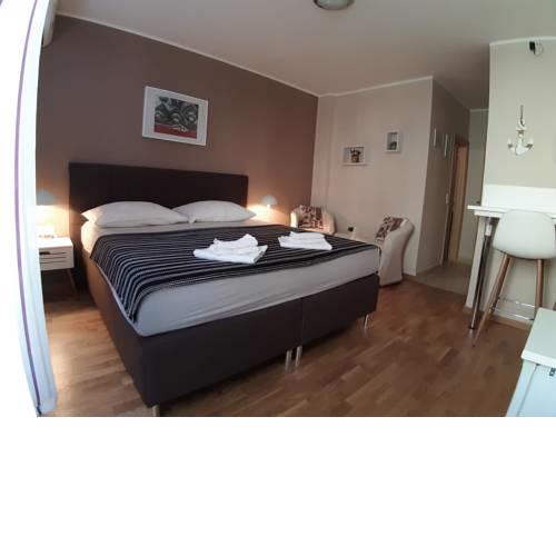 Carol Rooms