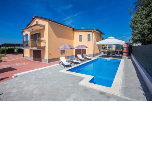Casa Bella