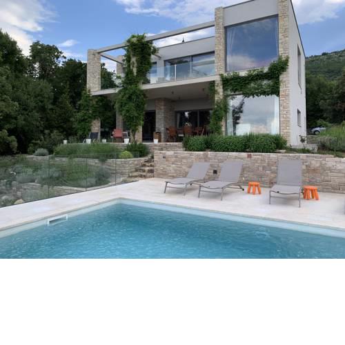 Casa Bura
