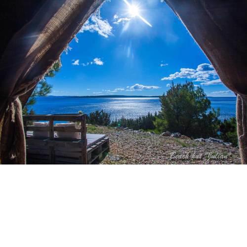 Cast Away - Eco Village