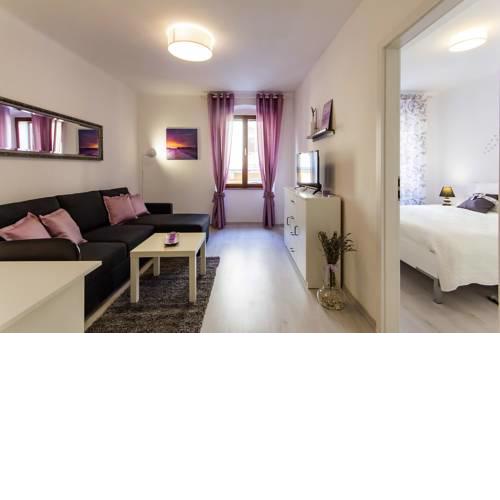Center Apartment Lori
