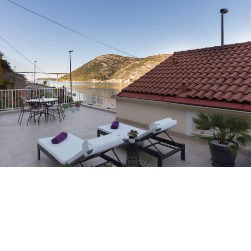 Cetinic Apartment