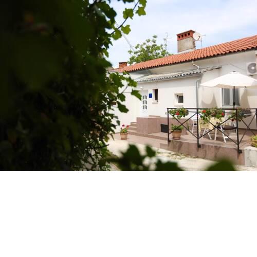 Charming apartment in town center
