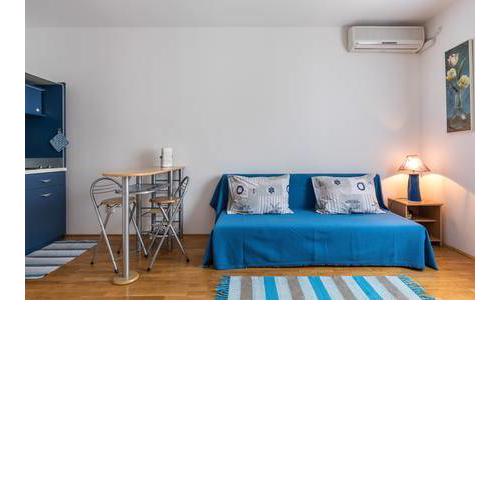 Charming Center Apartment
