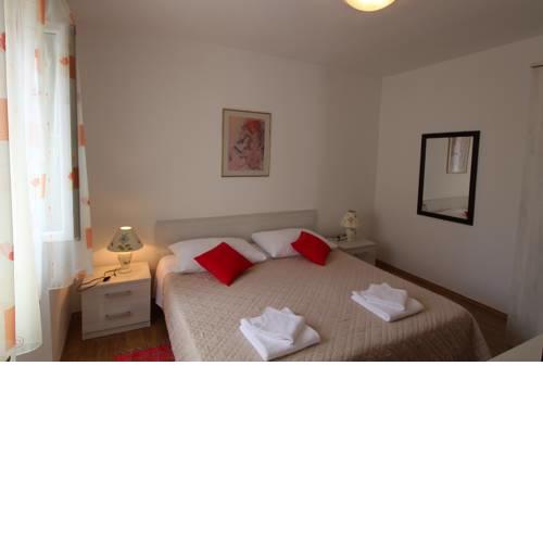 Charming One Bedroom Apartment Lisa 1