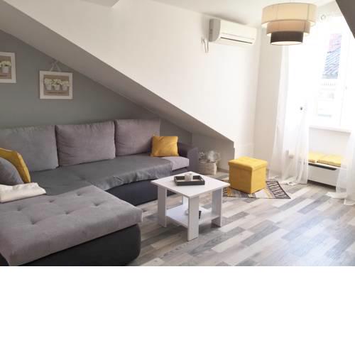 Charming Rijeka city center apartment Renee