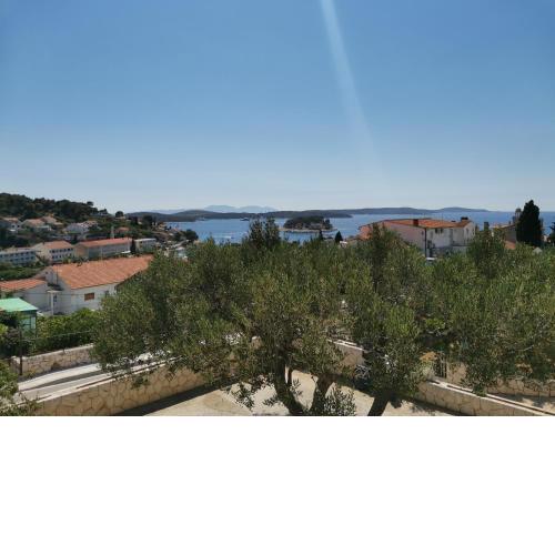 Charming sea view Apartment in Hvar