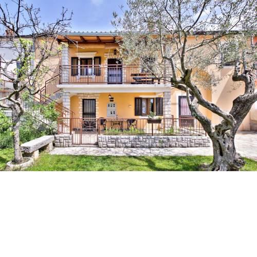 CICI house with apartment