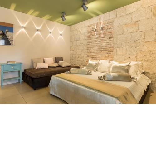 City and Beach Luxury Residence