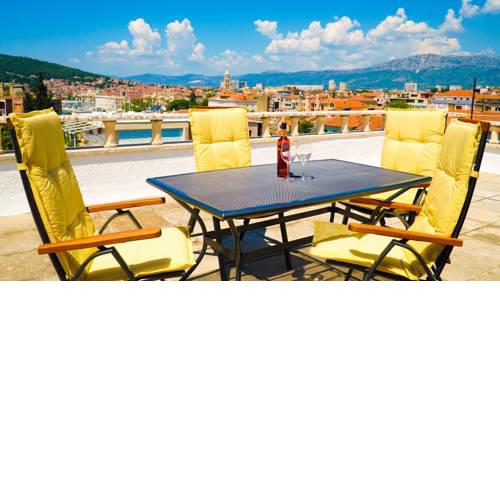 City and sea view duplex