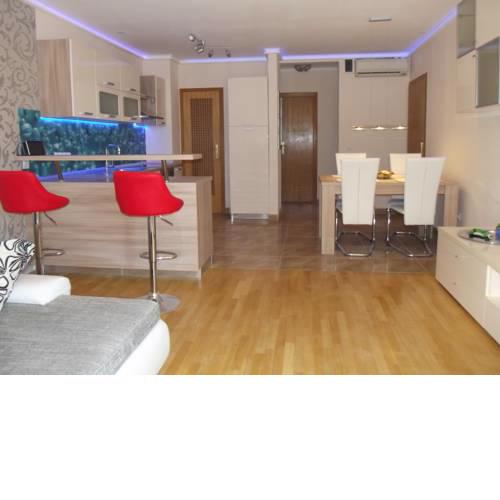 City Beach Apartment