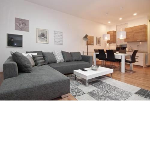 City Lights Apartment