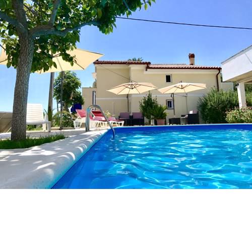 Classic Guest House Keko Rab