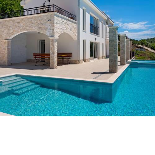 Classy Holiday Home in Slivno - Duba with Swimming Pool