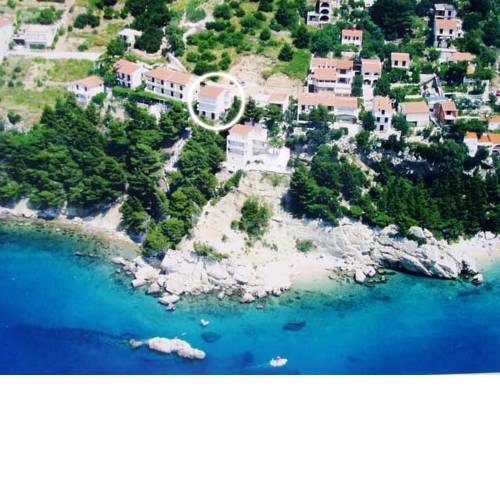 Cliff house Pisak