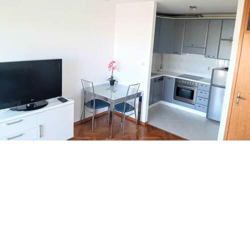 Comfort apt near top center