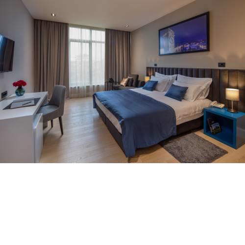 Corona B&B