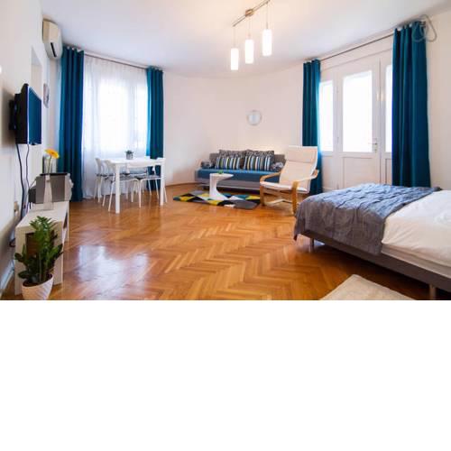 Cosy Studio Apartment 2-4