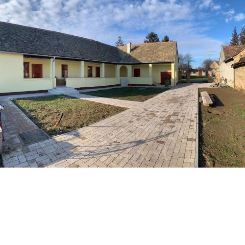COUNTRY HOUSE ERDUT