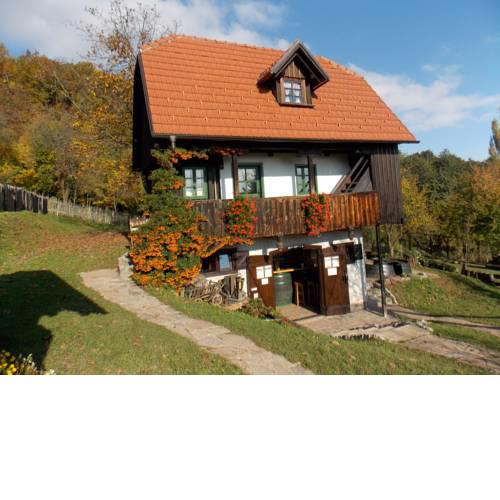 Country house Etno kuća pod Okićem